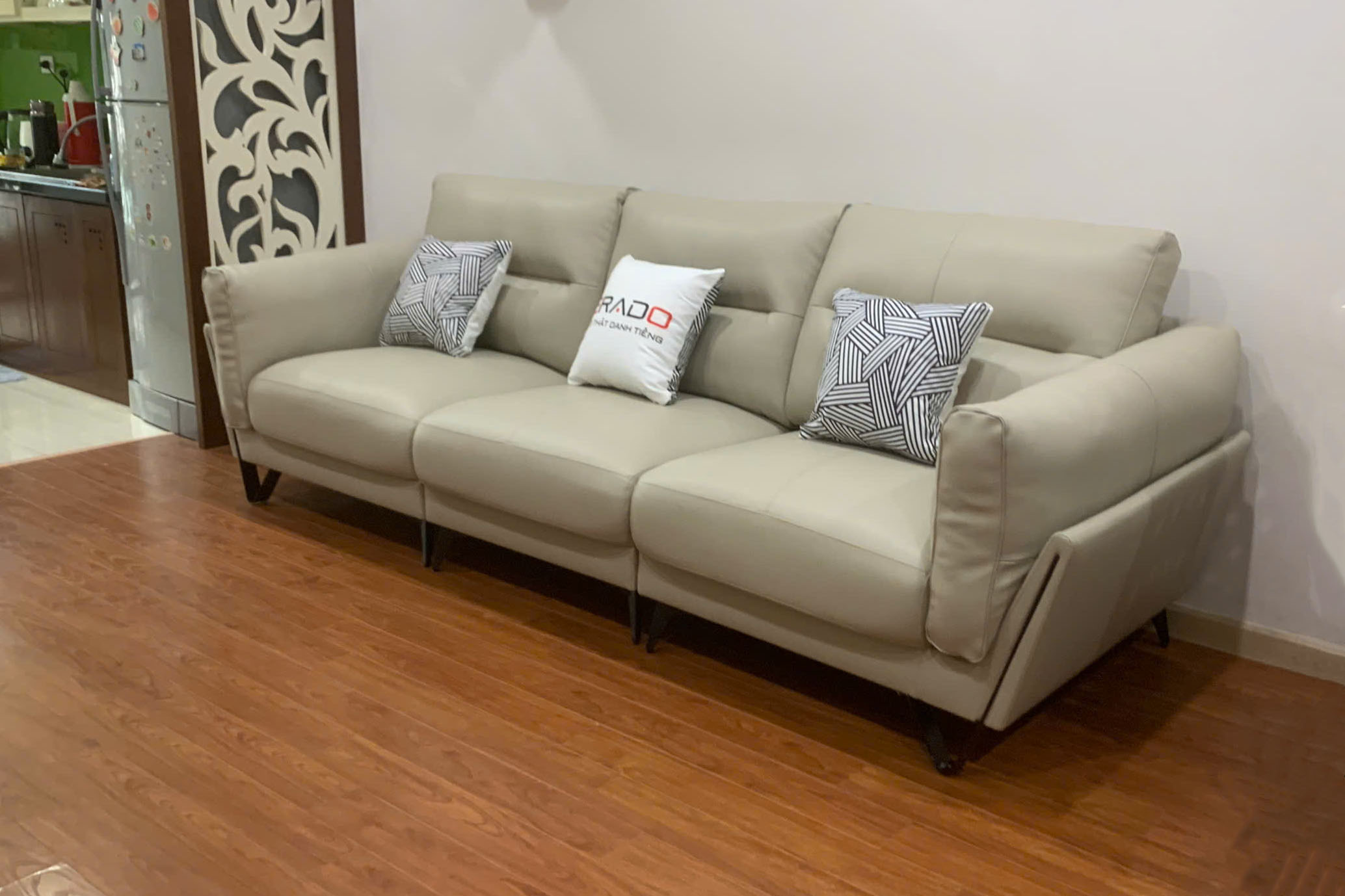 ERADO BÀN GIAO THÀNH CÔNG SOFA HIỆN ĐẠI CHO GIA ĐÌNH CHỊ OANH Ở HÀM NGHI